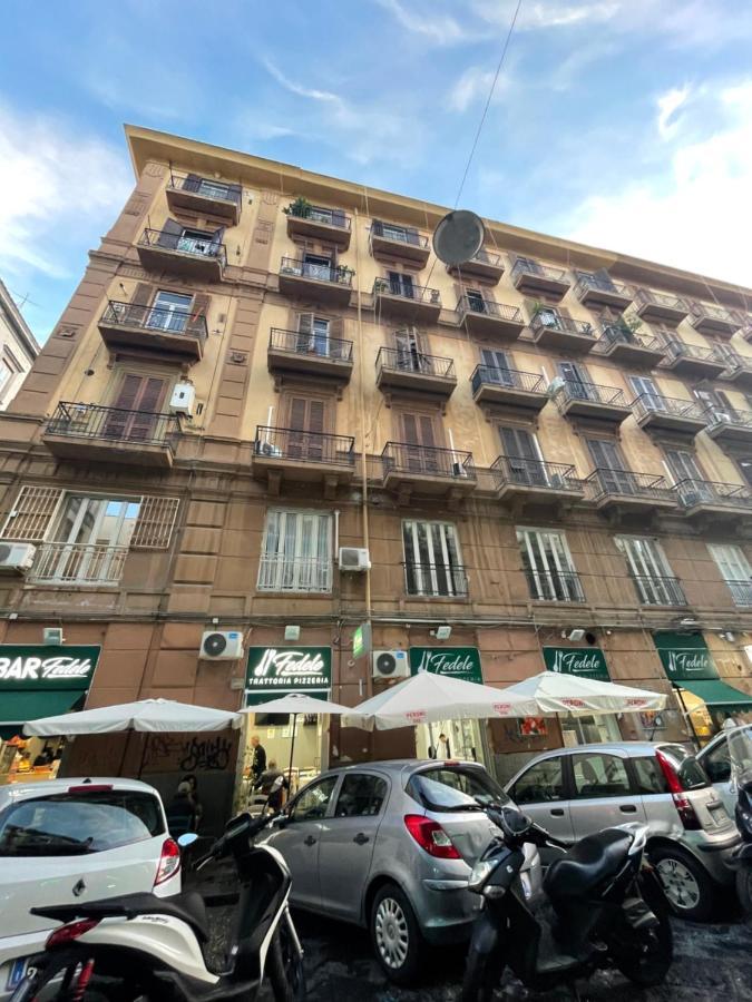 La Casa Sulla Nuvola Duomo Centro Storico Di Napoli Apartamento Exterior foto