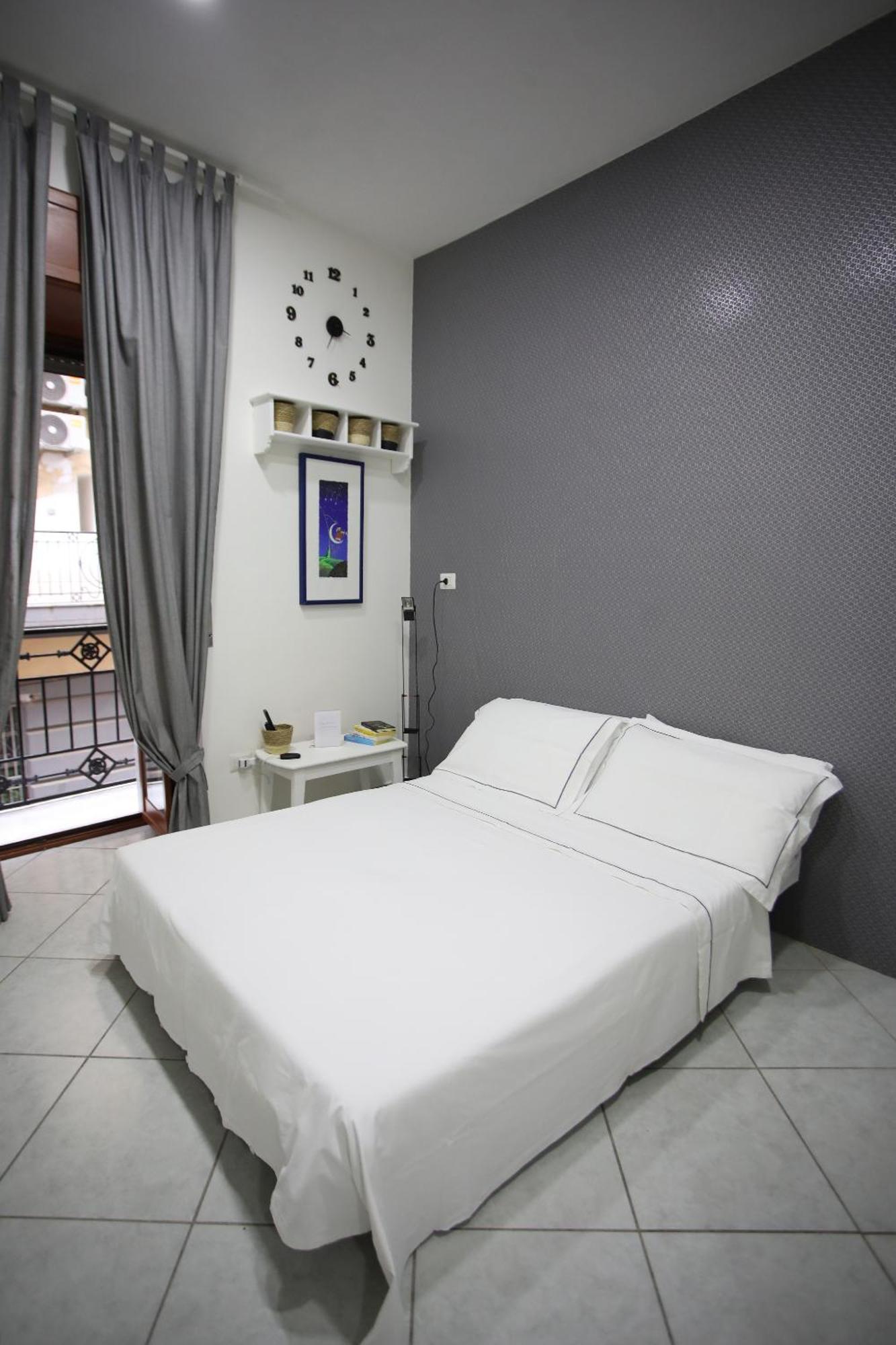 La Casa Sulla Nuvola Duomo Centro Storico Di Napoli Apartamento Exterior foto